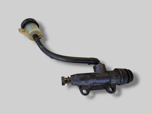 ACHTERREMPOMP HOOFDCILINDER AP8113324 Aprilia RSV Mille 98-03 / Tuono 02-05 