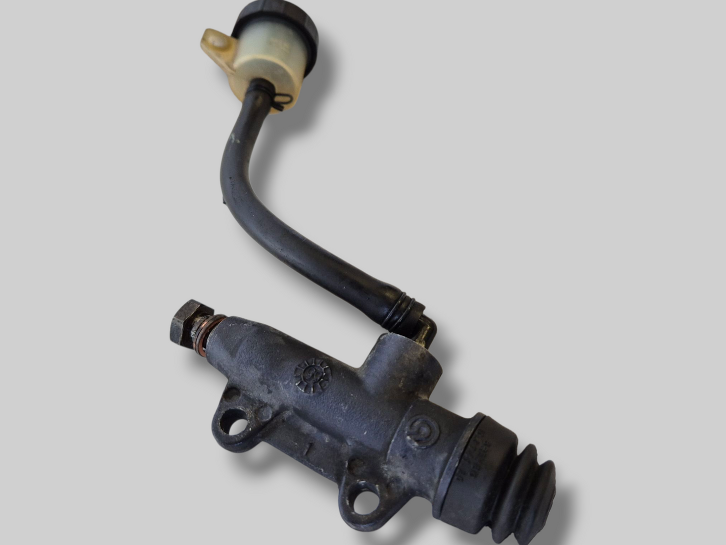 MAITRE CYLINDRE DE POMPE DE FREIN ARRIÈRE AP8113324 Aprilia RSV Mille 98-03 / Tuono 02-05 