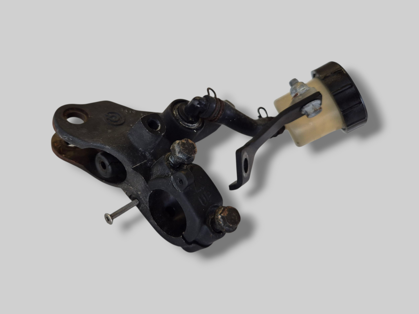 KOPPELINGSPOMP HOOFDCILINDER AP8106384 Aprilia RSV Mille 98-03 / Tuono 02-05 