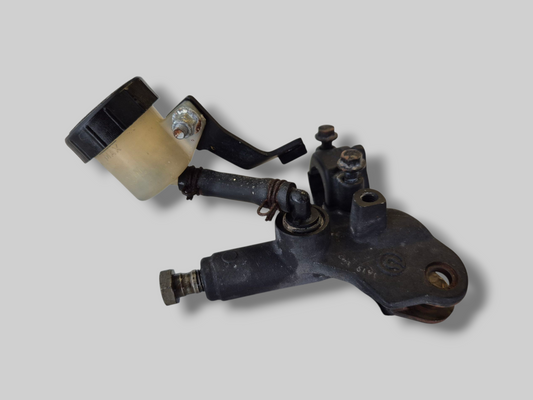 KOPPELINGSPOMP HOOFDCILINDER AP8106384 Aprilia RSV Mille 98-03 / Tuono 02-05 