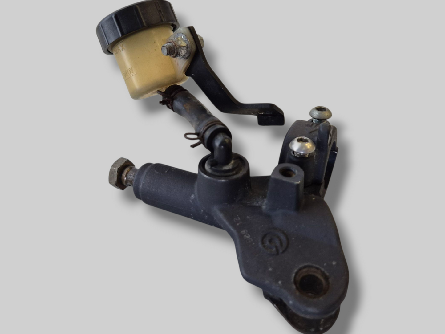 CLUTCH PUMP MASTER CYLINDER AP8106384  Aprilia RSV Mille 98-03 / Tuono 02-05