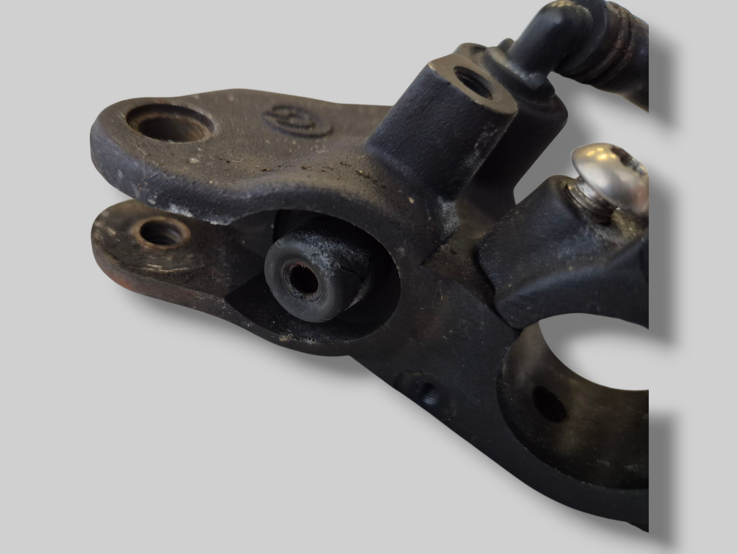 CLUTCH PUMP MASTER CYLINDER AP8106384  Aprilia RSV Mille 98-03 / Tuono 02-05