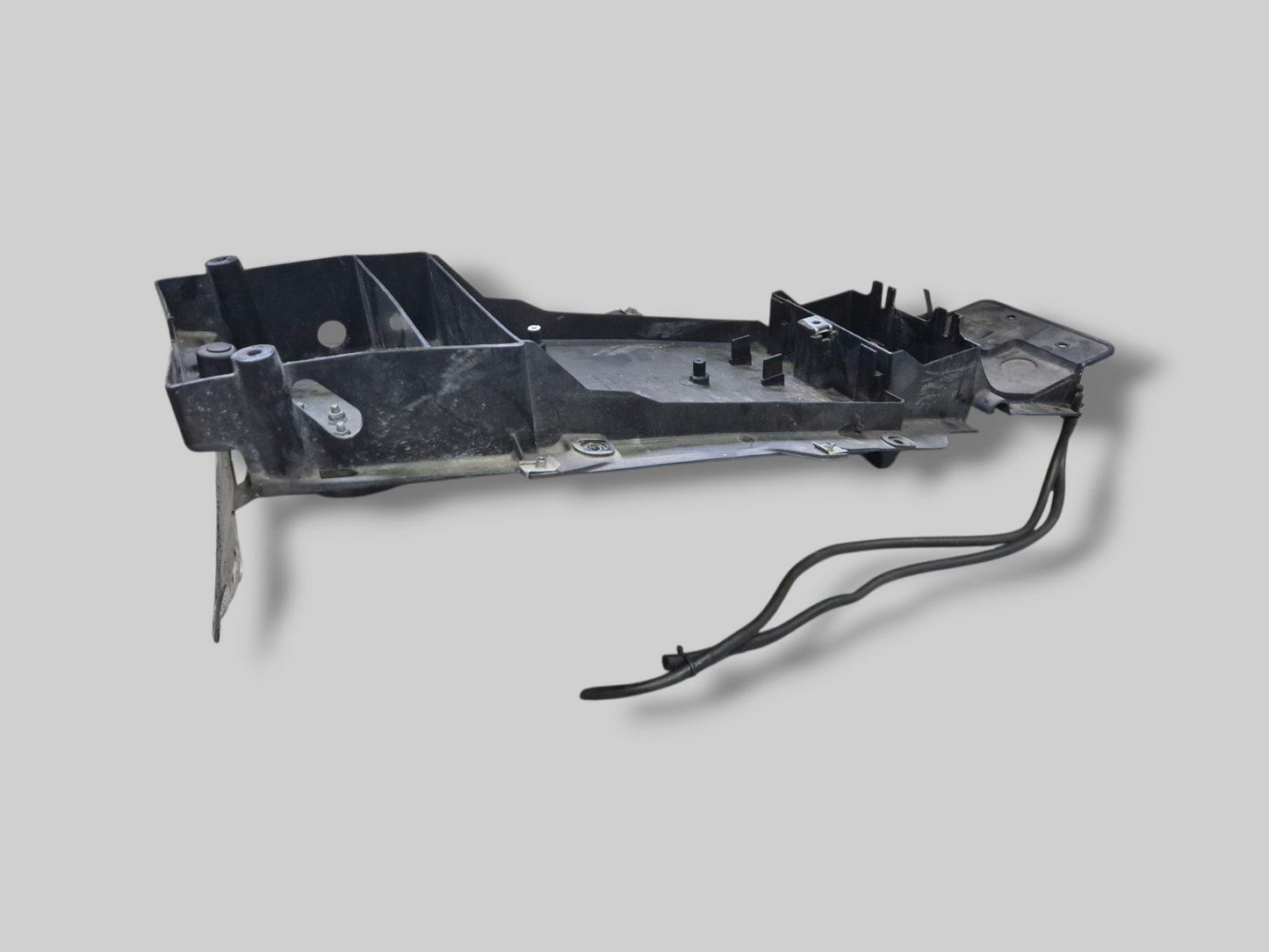 ONDER ZADEL / ACCUHOUDER AP8138591 Aprilia RSV Mille 98-03