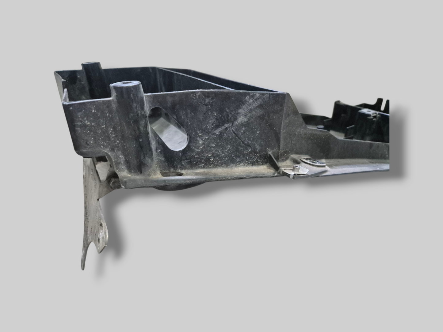 ONDER ZADEL / ACCUHOUDER AP8138591 Aprilia RSV Mille 98-03