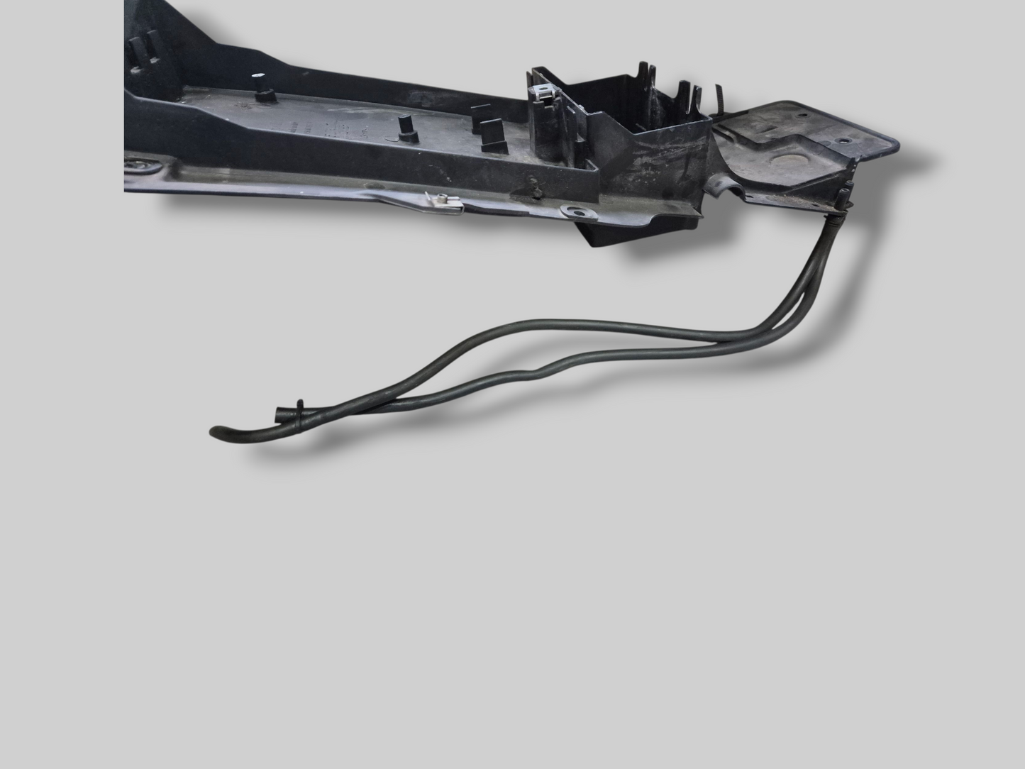 ONDER ZADEL / ACCUHOUDER AP8138591 Aprilia RSV Mille 98-03