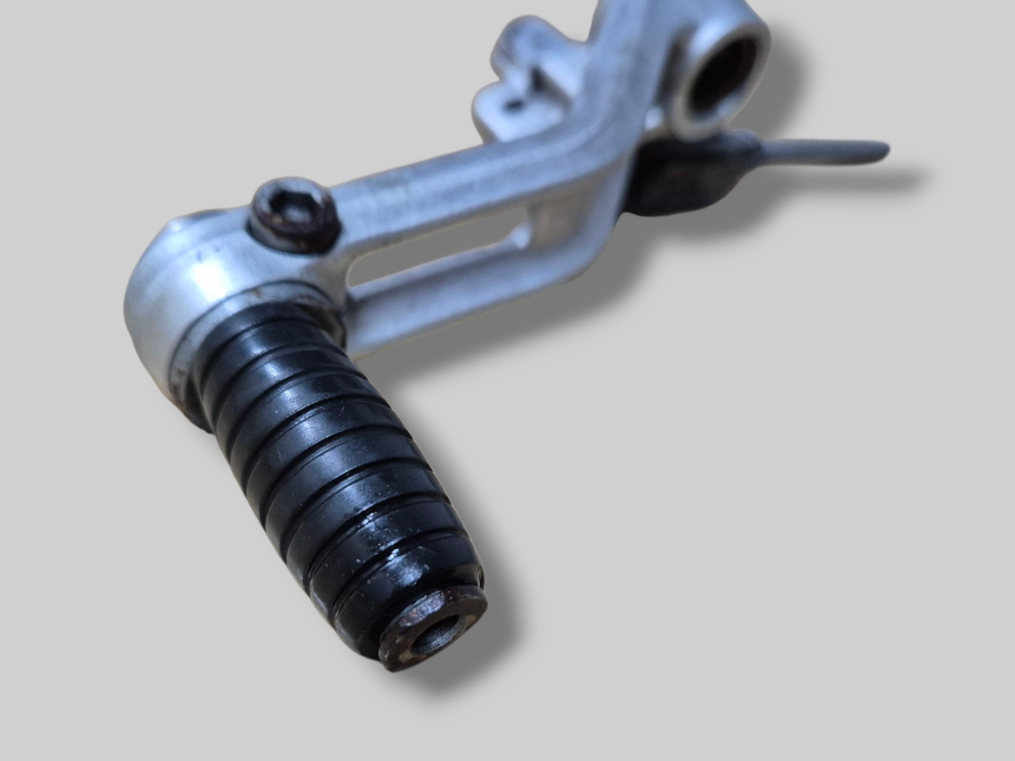 REAR BRAKE PEDAL LEVER AP8135925 Aprilia RSV Mille 98-03 / Tuono 02-05