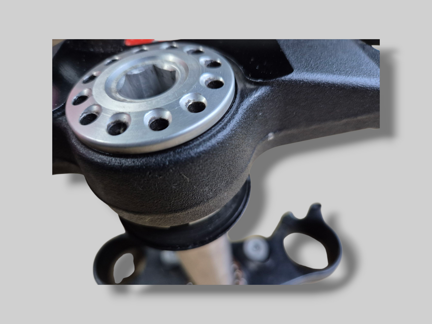 ONDERSTE DRIEVOUDIGE KLEM STEMBASIS AP8123640 Aprilia RSV Mille 01-03 / Tuono 02-05 