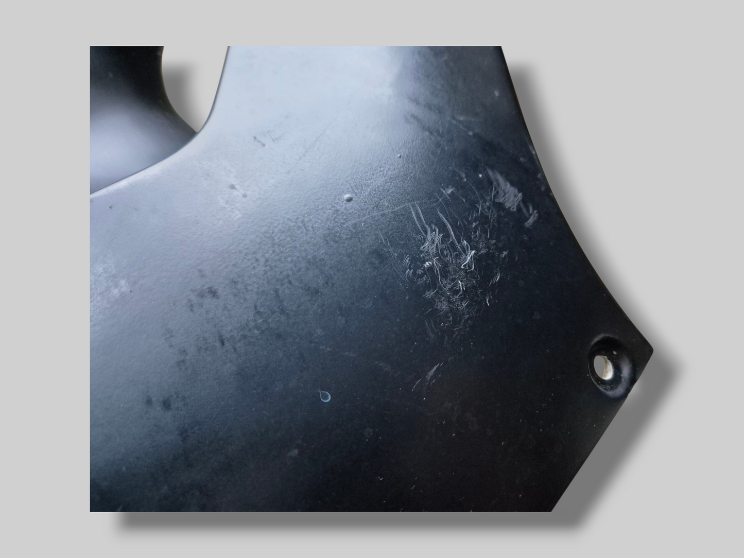 RECHTERKUIP DIABLO ZWART AP8149275 Aprilia RSV Mille 98-00 