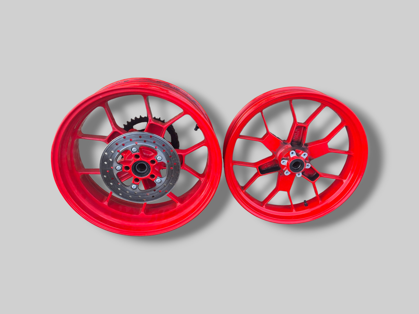 ACHTERWIEL BREMBO AP8108676 Aprilia RSV Mille 98-03 / Tuono 02-05 